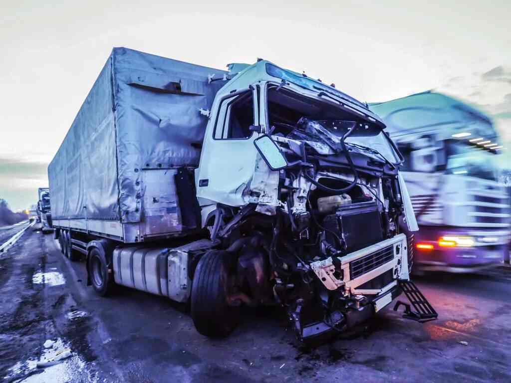 semi truck accident